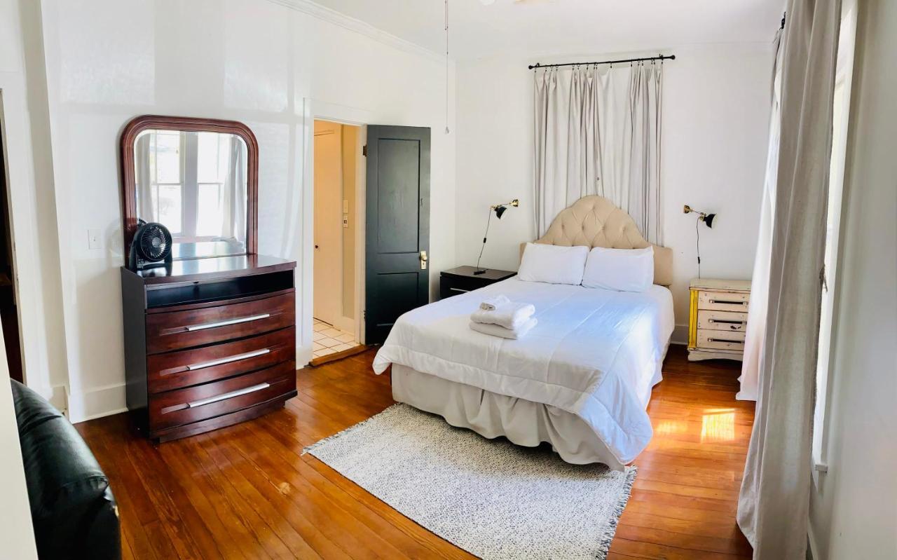 Private Room Downtown - Full House Access Lafayette Exterior photo